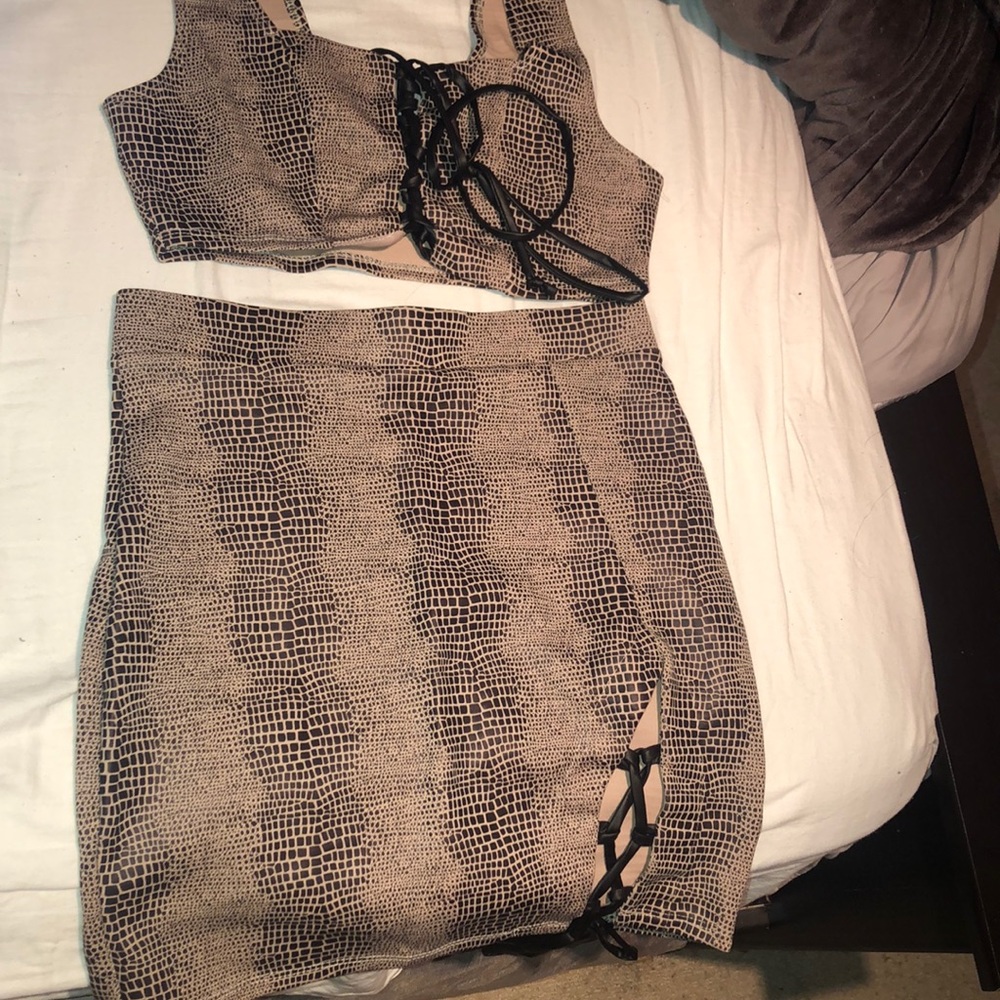 Two piece snake skin set